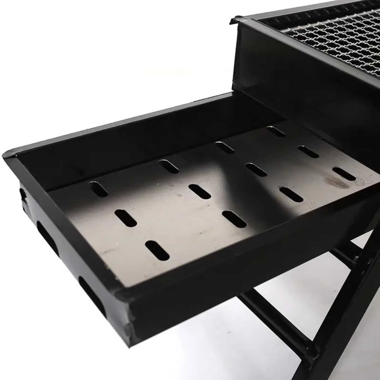 Преносимо барбекю – тип чекмедже