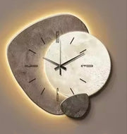 Декоративен стенен часовник с LED осветление