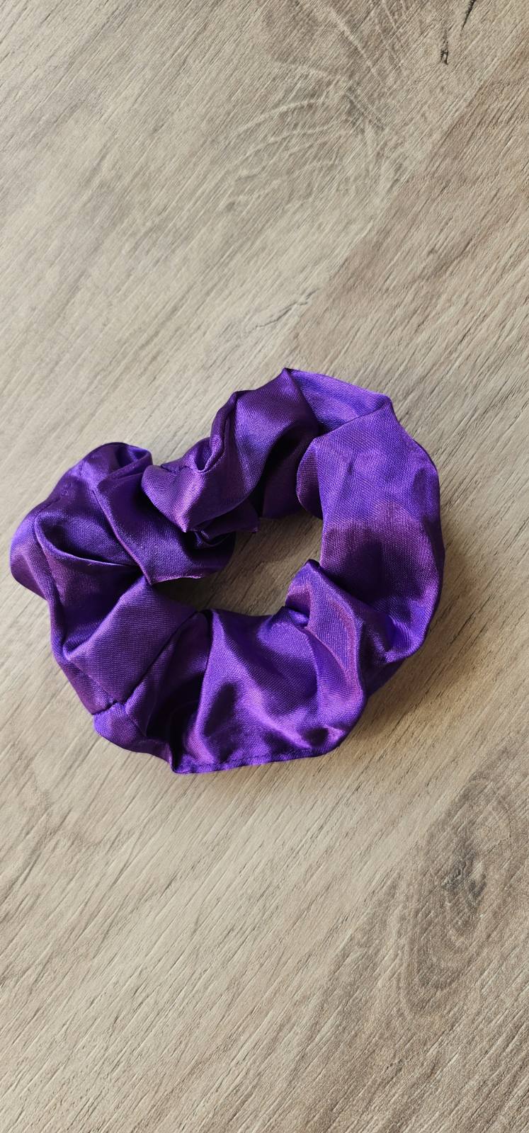 Скрънчи за коса с LED светлини