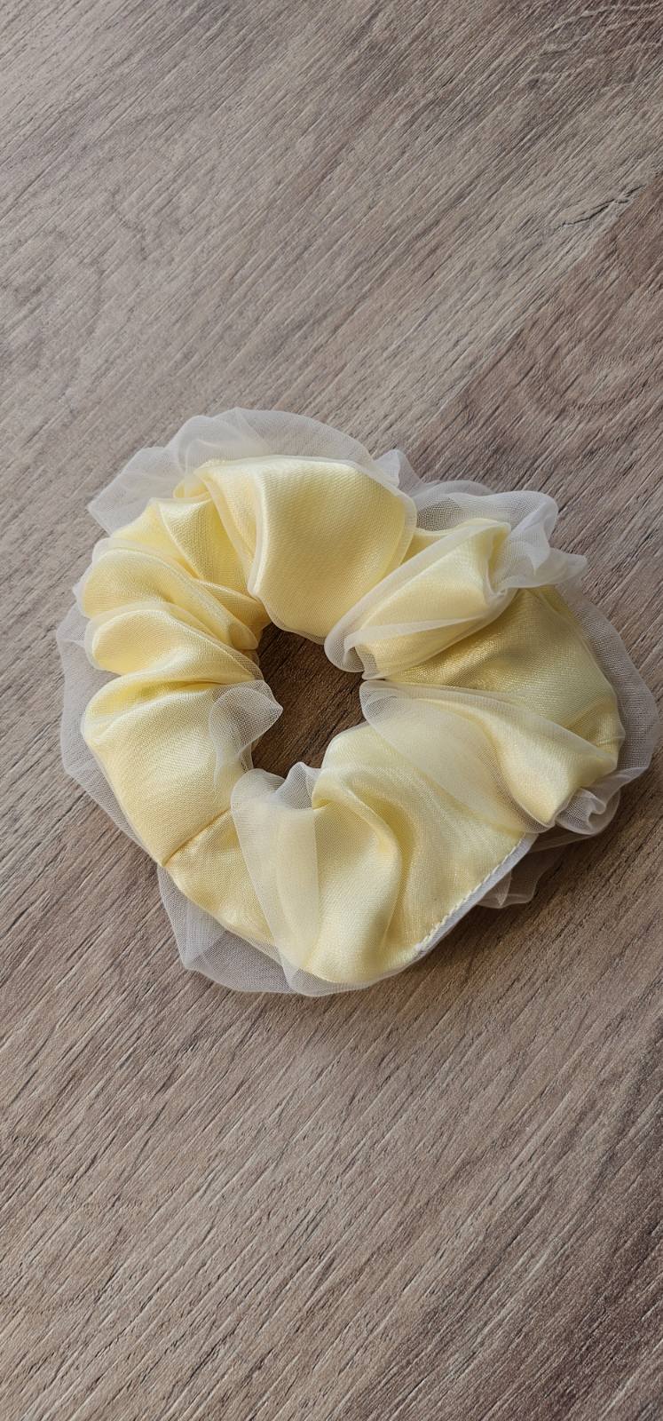 Скрънчи за коса с LED светлини