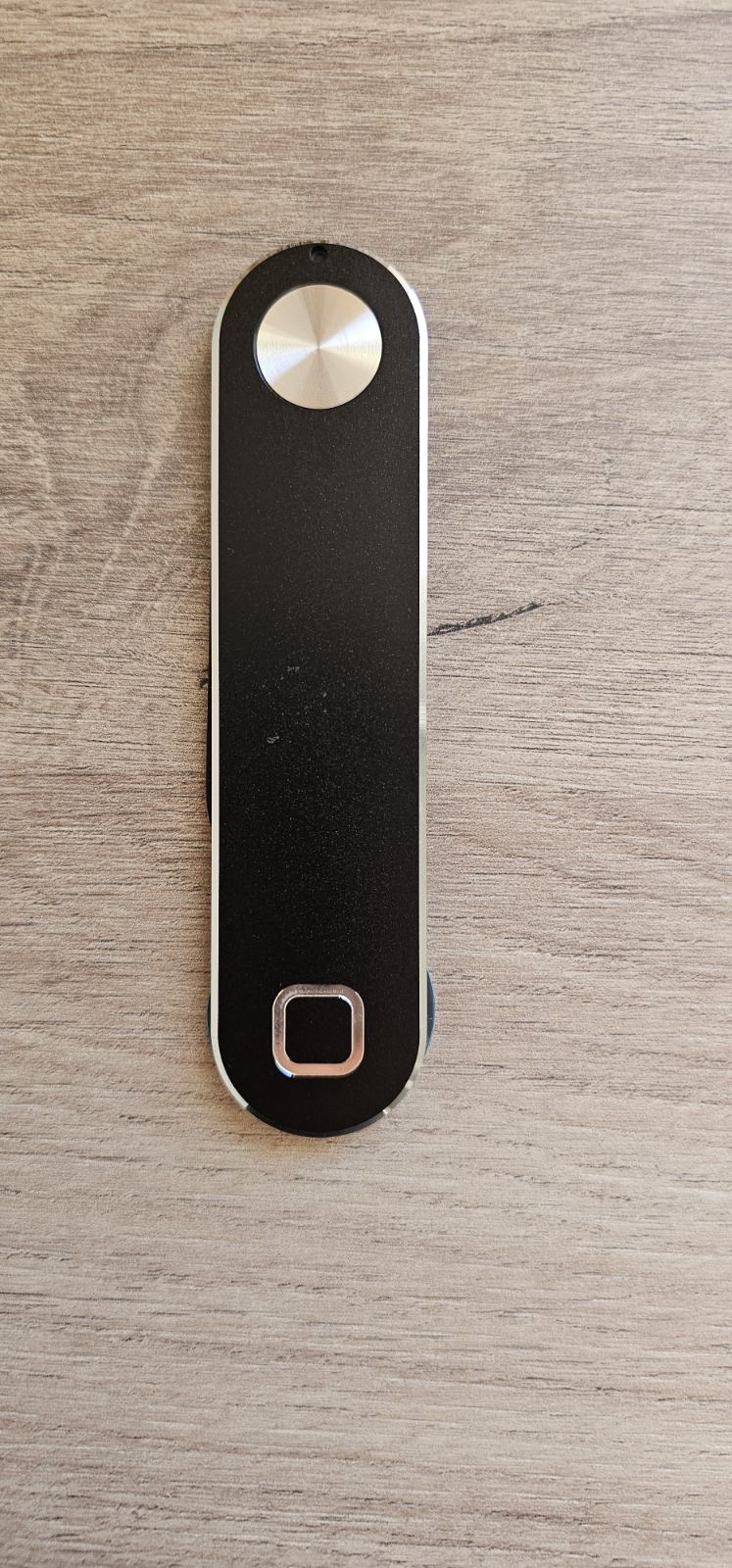 Магнитна стойка за смартфон за лаптоп